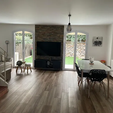 Maison De Vacances *